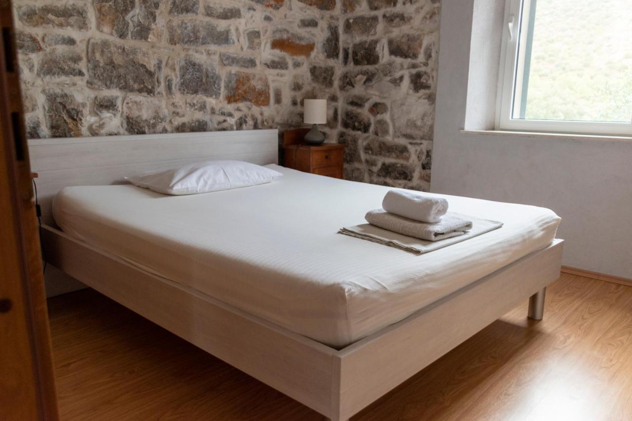 House Antica Villa Lastovo Buitenkant foto